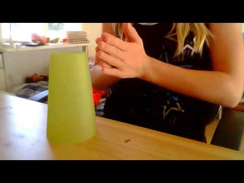 the cup song och lär dig den :)