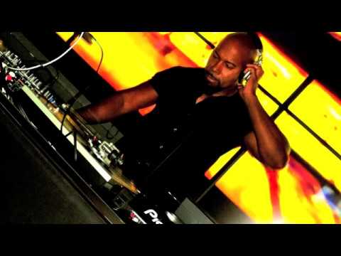 DJ Torch old school R & B Mix with funk, soul and rap /w/ Denon SC3900 & Denon X1600 Mixer
