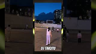 Download lagu DJ DANCE FLOOR THAILAND X SAE SAE TAKUTU VIRAL TIKTOK TERBARU 2025 mp3