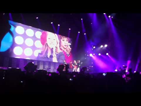 SM Town NYC 2011 f(x) - Hot Summer cut 1/2 [Fancam]