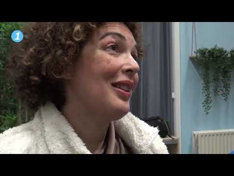 download lagu mp3 mp4 Caroline In T Veld, download lagu Caroline In T Veld gratis, unduh video klip Caroline In T Veld