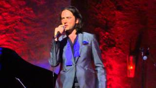 Constantine Sings Waiting For a Girl Like You/Girl Like You 4/13/16