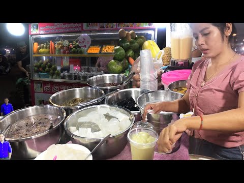 Fruits shake, avocado shake, all kind desserts and foods sell a long the Chamkadoung road at night