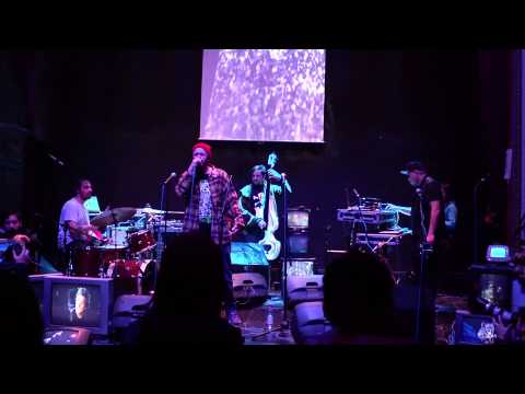 Franz Mesko ft. Charly Humos - Besos de invierno [En vivo]