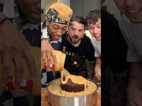 MASSIVE Reese’s Cookie Pie 🍪🥧🤤 w/ @KyleIstook & @yoeats23