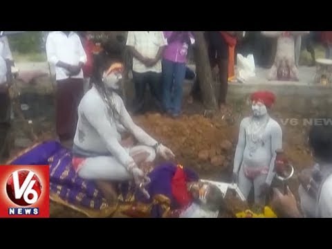 Aghori Performs Tantrik Pooja By Sitting On His Mother Body | Tamil Nadu | V6 News