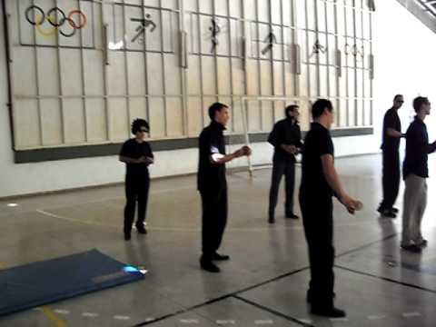 Educação Fisica unigran - G. Ritmica - Kung Fu Figthing(carl douglas)