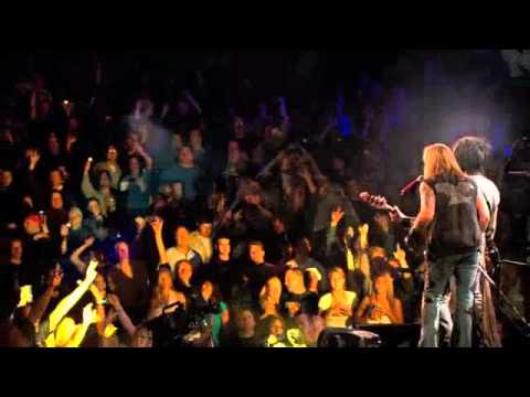 Mötley Crüe - Home Sweet Home (Live at Carnival Of Sins Tour)