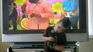 Lip sincying The Roots - Lovely, Love my family