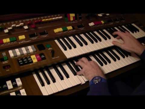Choo Choo Samba - Yamaha Electone C-605 - played by Darren Jones