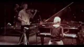 SEVEN PRINCIPLES OF LEAVE NO TRACE, Edison Woods, live at the 2004 Primavera Sound Festival