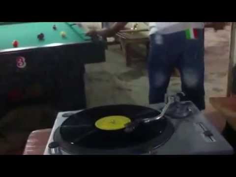 EL BESO DE LA VACA - LES VOLCANS DU BENIN