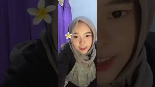 Download lagu Barbar live hijab girl spil her stuff is smooth mp3