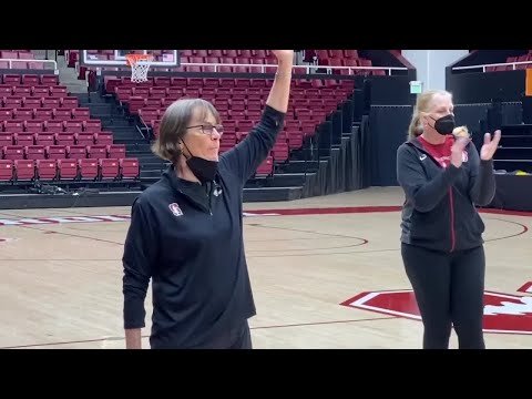 Stanford's Tara Vanderveer: "406, I love Montana"