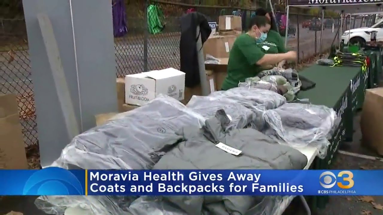 Moravia Health winter coat giveaway held in Philadelphia - CBS 3