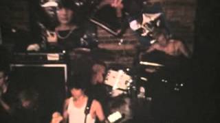 The Teen Idles - &quot;Deadhead&quot; - Live 1980