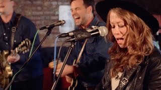 The Lone Bellow - Heaven Don&#39;t Call Me Home (Last.fm Sessions)