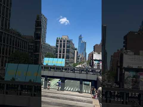 Crossing the Brooklyn Bridge