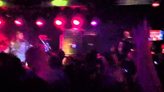 Download lagu Drowning Pool - Die For Nothing (Live) mp3 Download lagu Drowning Pool - Die For Nothing (Live) mp3