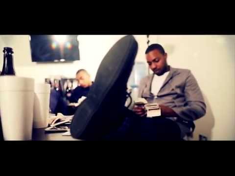 Yung Fume & Fee Gonzales - Desperate [Music Video] @YungFumeLITM @FeeGonzales | Link Up TV