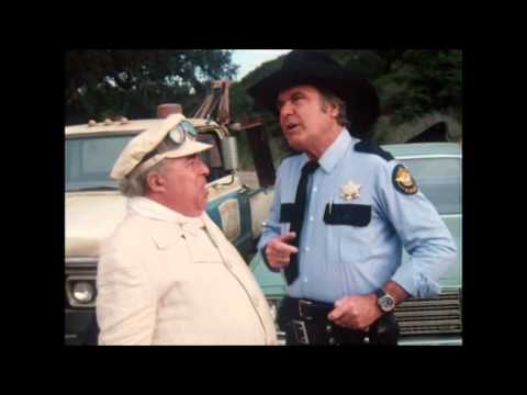 Dukes of Hazzard-Rosco arrests boss Hogg