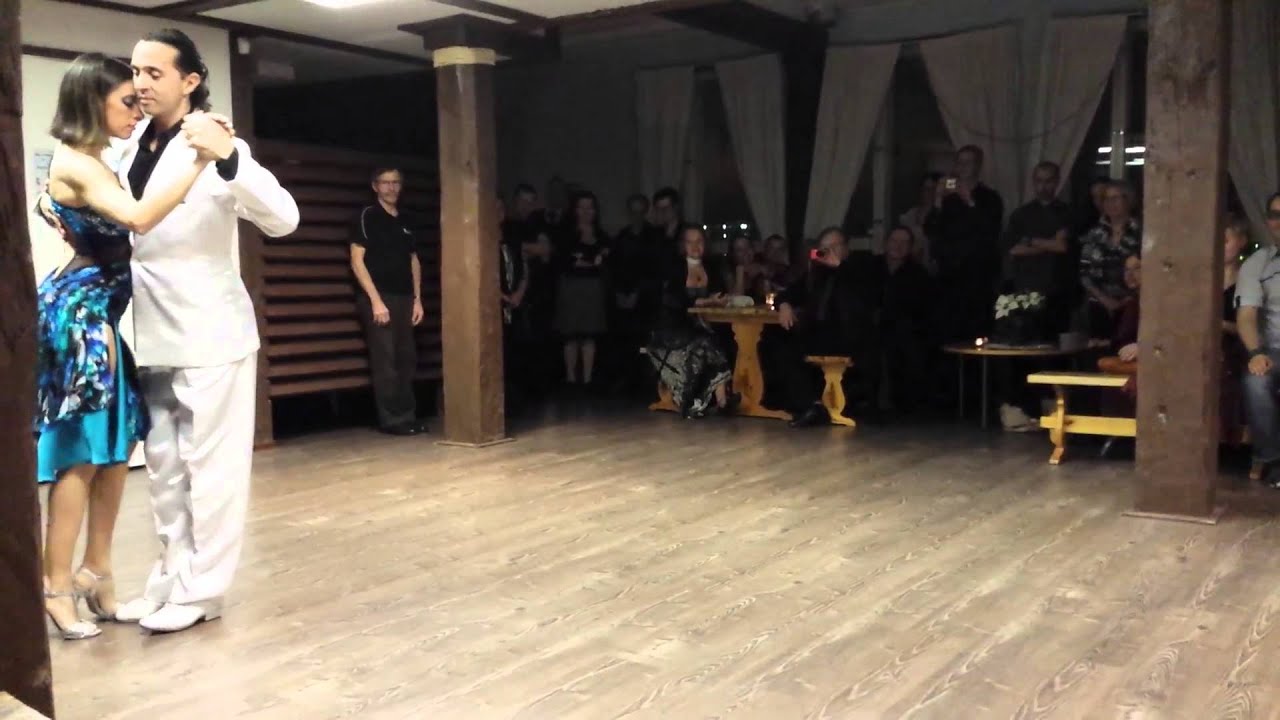 Gustavo Rosas and Gisela Natoli - Argentine Tango (4/4) milonga (2014-01-05 Oulu, Finland)