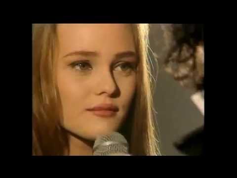 Dave Stewart + Vanessa Paradis - Walk On The Wild Side Lou Reed cover)