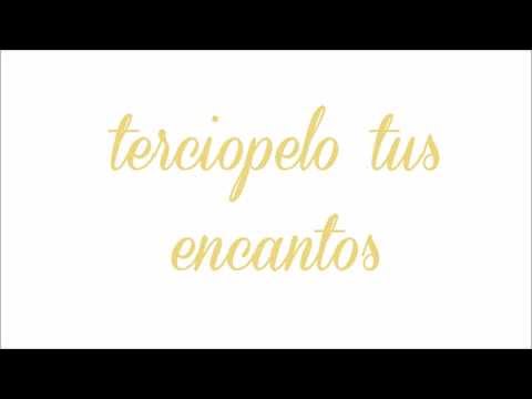 Violeta - Maykel feat. Carlos Rivera (Lyric Video)