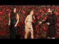 Kareena Kapoor IGNORES Sara Ali Khan In Front of Saif Ali Khan @Ranveer-Deepika WEDDING Party