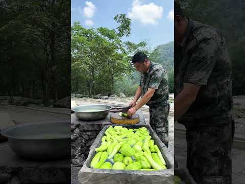 Making fish food for pigs with pure heart🥹