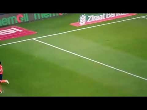 Mounir Chouiar skills goal | Medipol Başakşehir (bajakjehir baykuşcitýè)