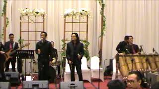 Download lagu NEW GORAME BAND kala cinta menggoda LIVE HOTEL HARRIS VERTU JAKARTA mp3