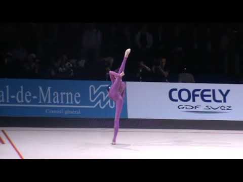 Viktoria MAZUR (UKR) ball - 2010 Thiais senior AA