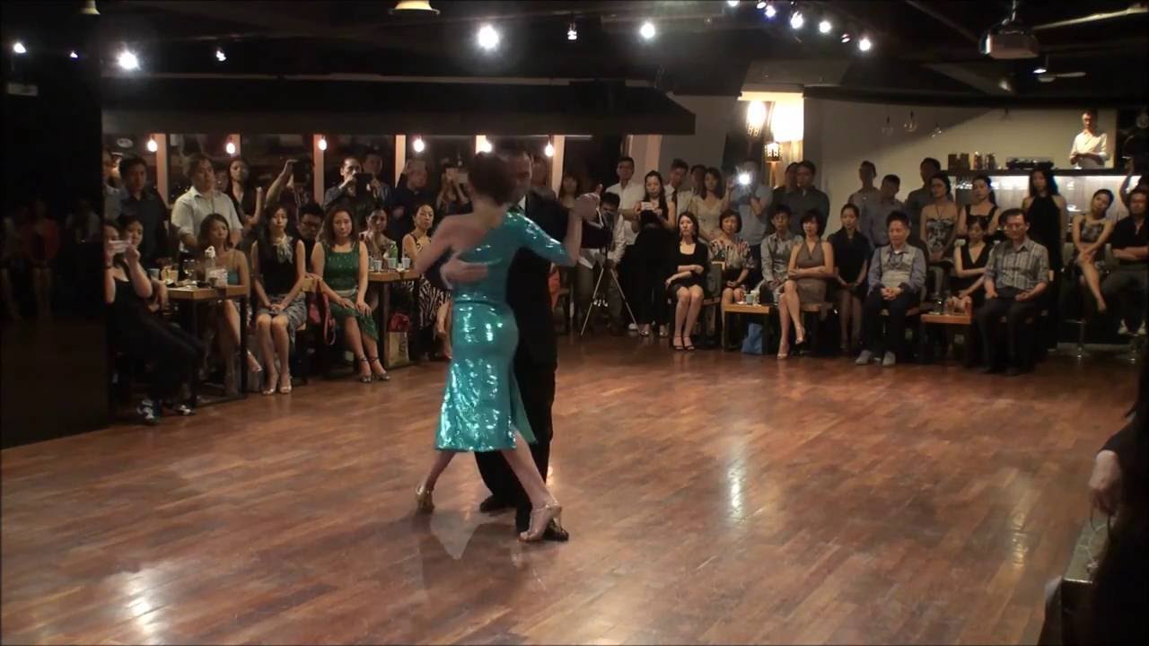 Claudia Codega y Esteban Moreno (Cam 1, 2/5)