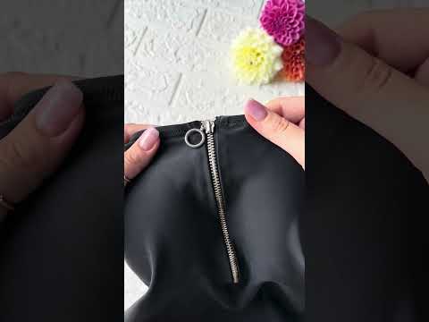 Суцільний купальник з блискавкою Jolidon 101727