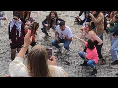 Berlin Mauerpark karaoke 29.05.2022 Shakira hips dont lie