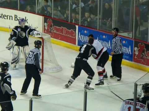 Drew Bagnall vs Mark Fraser