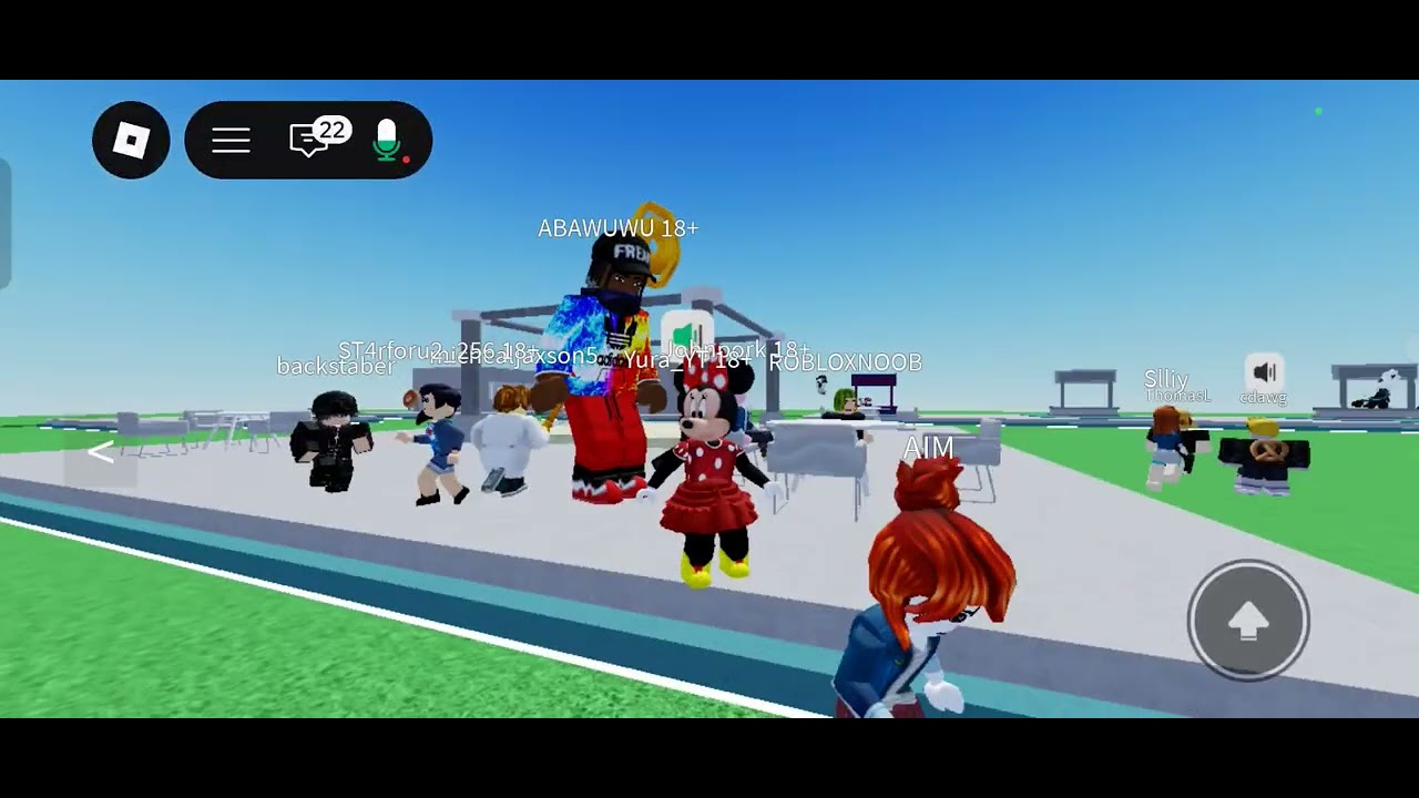 Trolling as muted minnie on mic up!