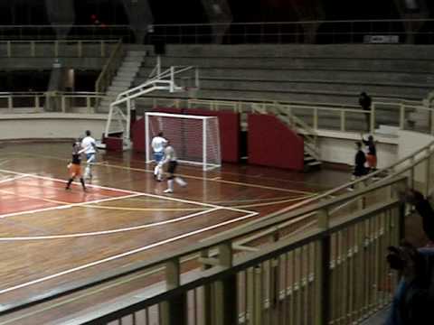 Enrico Bini gran gol in Pisa soccer five - LSD Poggio a Caiano (27/3/09)