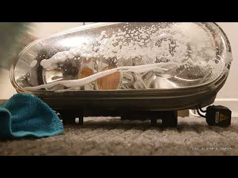 🇩🇪 VW Golf IV Xenon Wartung, Linse einfach reinigen, Kabel checken