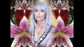 Walls Of Time (by Emmylou Harris &amp; the Nash Ramblers live in London in 1991)