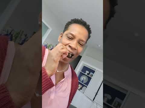 Instead of potato chips, eat this | #healthy #crunchy #salty #snack #seaweed