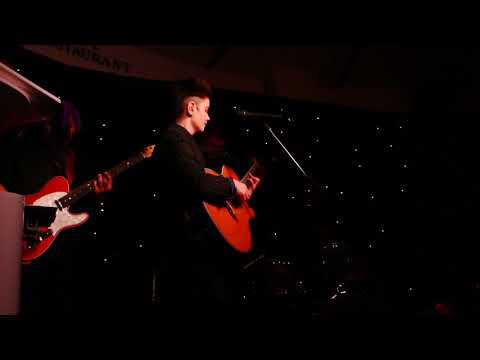 Faye Patton @ Toulouse Lautrec 2018 - L' Amour Parisienne. Copyright words and music Faye Patton.