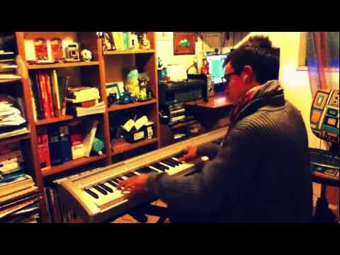 download lagu mp3 mp4 Coldplay Charlie Brown Multitrack, download lagu Coldplay Charlie Brown Multitrack gratis, unduh video klip Coldplay Charlie Brown Multitrack