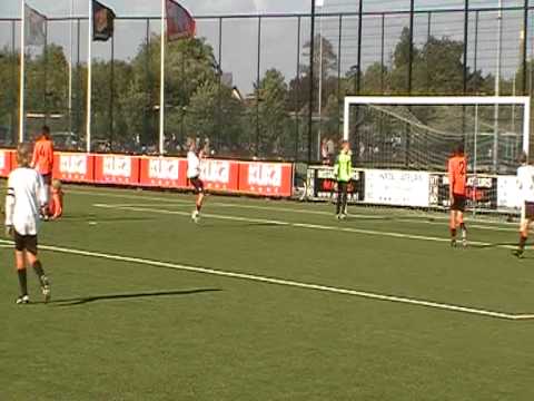 24 mei 2011 VV De Meern D1 - VV De Meern D3  2e goal Shane