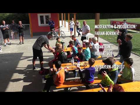 Langjähriger 60er-Torwart Michi Hofmann trainiert mit den Jungs vom SC Kreith/Pittersberg