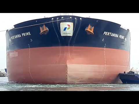 Large Crude oil tanker mooring port rotterdam 2022