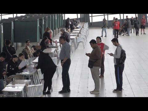 Video | Polls open in Chile's presidential election | AFP