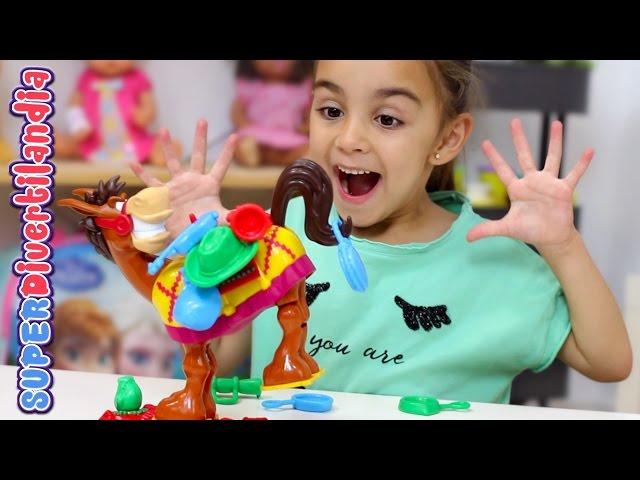Vídeo relacionado con Hasbro Gaming Juego ¡Tozudo! - El Juegos de Equilibrio con un Burrito con Mucho Genio - Juego de Mesa Familiar de 2 a 4 Jugadores - Mayores de 4 Años