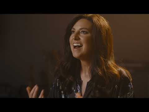 Espacia Te Hare (Make Room) Music Video by Meredith Andrews